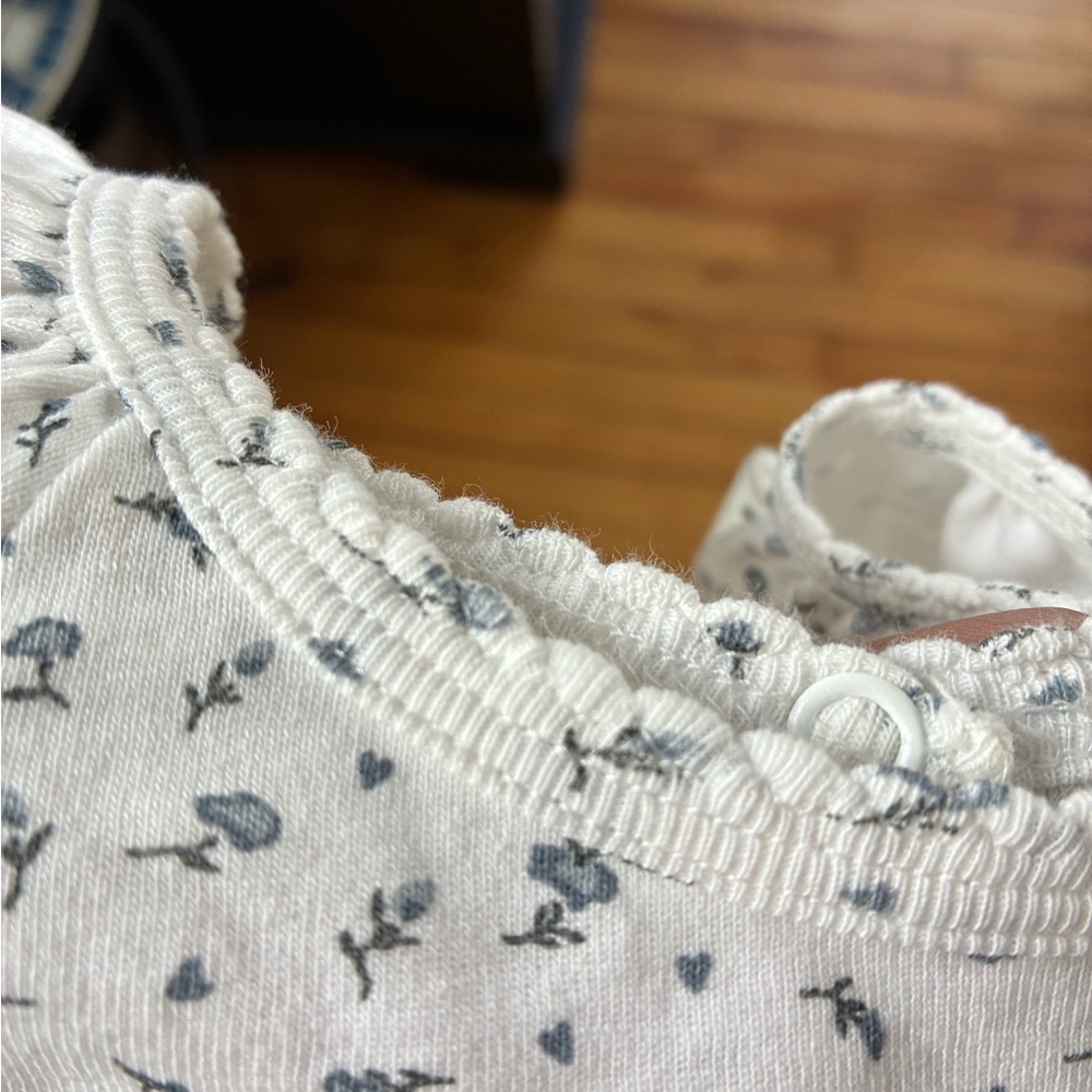 Soor Ploom Essentials Flutter Sleeve Tee - Picture 7 of 7